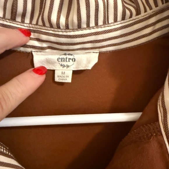 Entro Brown Top with Striped Collar - Picture 2 of 3